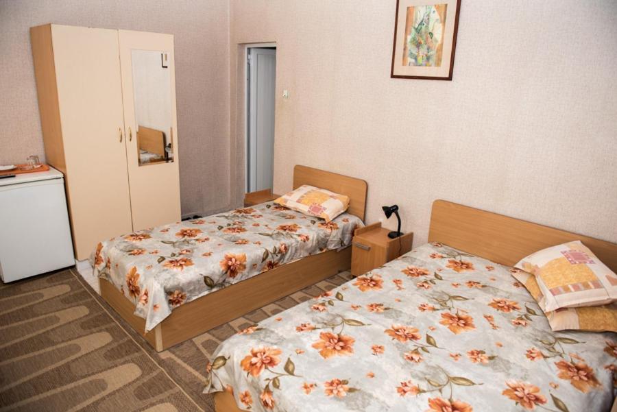 וארנה Hotel Relax מראה חיצוני תמונה